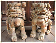観音神社蔵　木製狛犬
